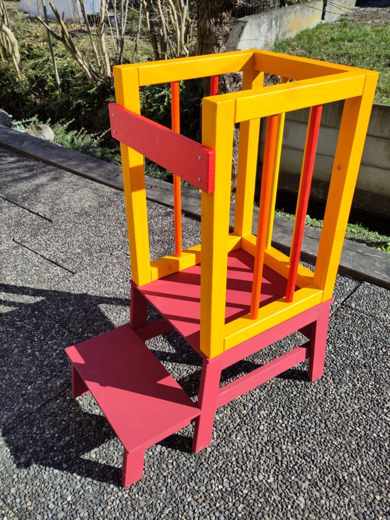 Lernstuhl rot 768x1024