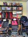 Kinderwagen und Spielzeug der FFS Kinderkleiderbörse Ibach Kinderwagen und Spielzeug der FFS Kinderkleiderbörse Ibach