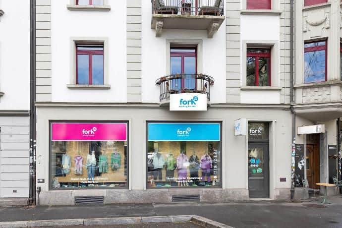 Ladenfassade von forKnext in Luzern